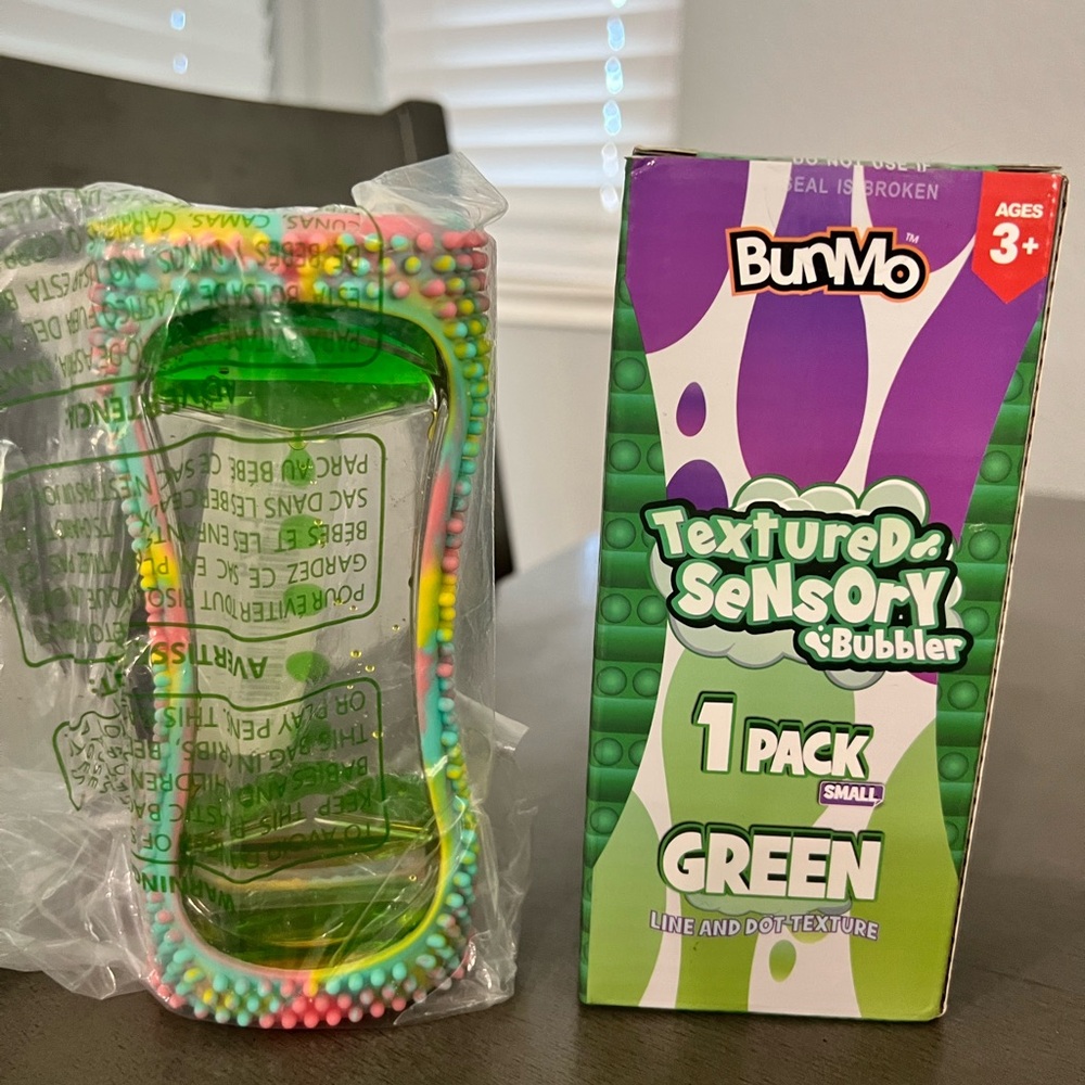 NWT Textured Sensory Bubbler